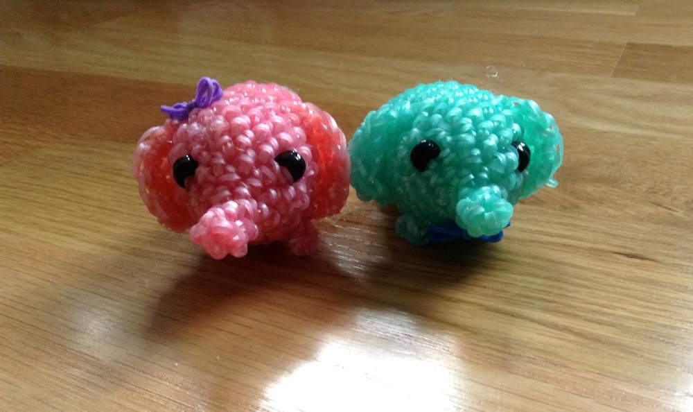 Whimsical Elephants | Loom Community, an educational do-it-yourself Rainbow Loom and crafting community. Whimsical Elephants | Loom Community, an educational do-it-yourself Rainbow Loom and crafting community.